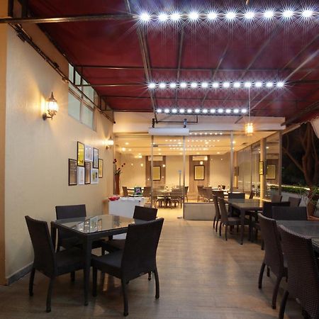Starlit Suites Bangalore Kammasandra Buitenkant foto