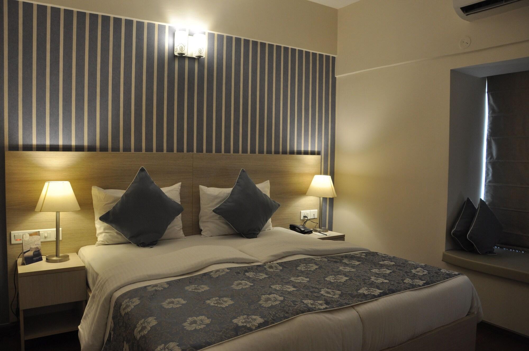 Starlit Suites Bangalore Kammasandra Buitenkant foto