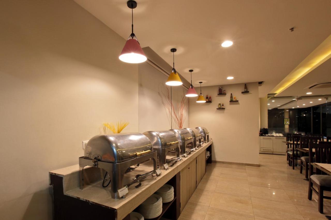 Starlit Suites Bangalore Kammasandra Buitenkant foto