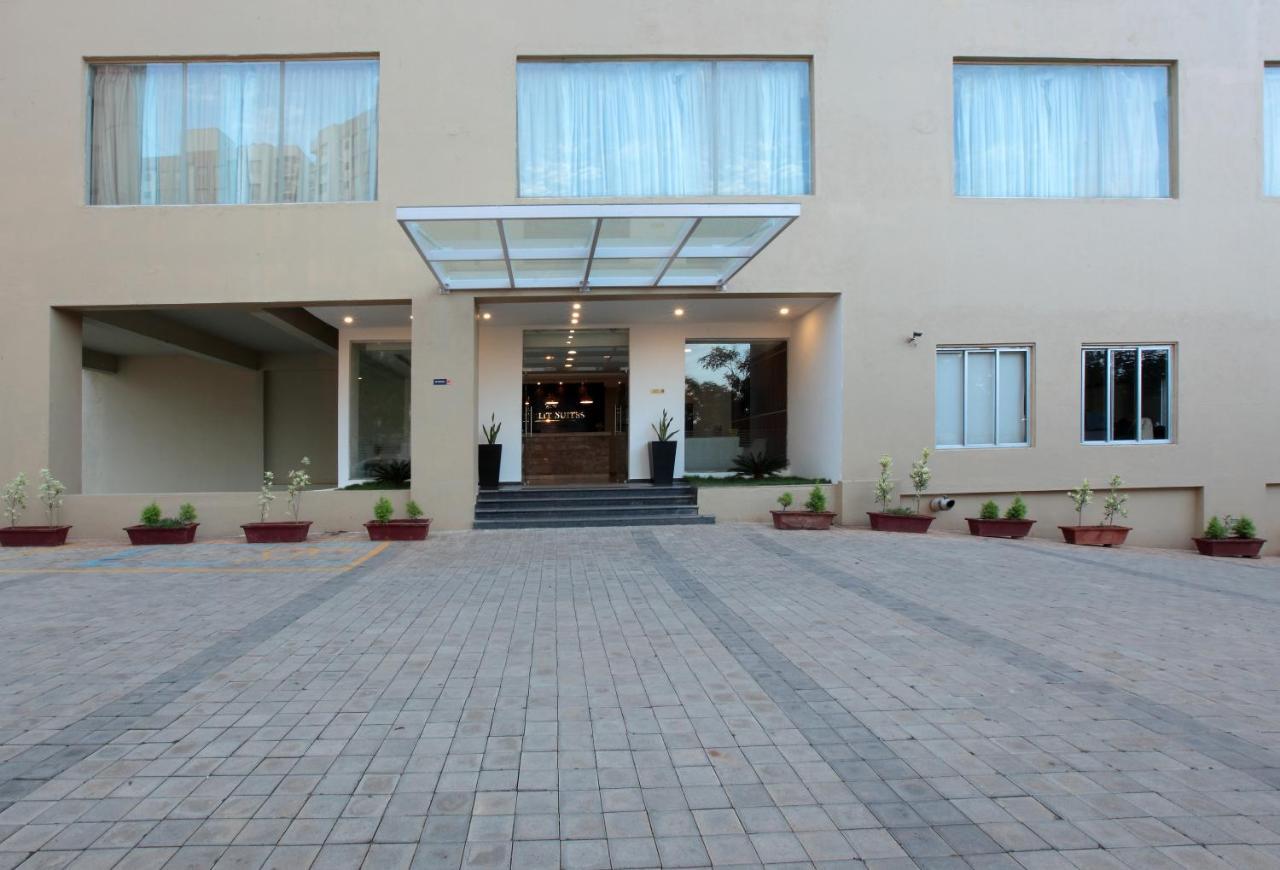 Starlit Suites Bangalore Kammasandra Buitenkant foto