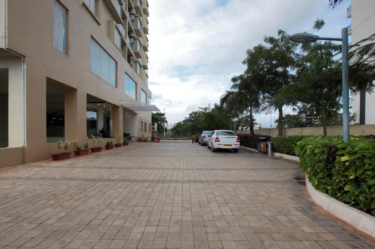 Starlit Suites Bangalore Kammasandra Buitenkant foto