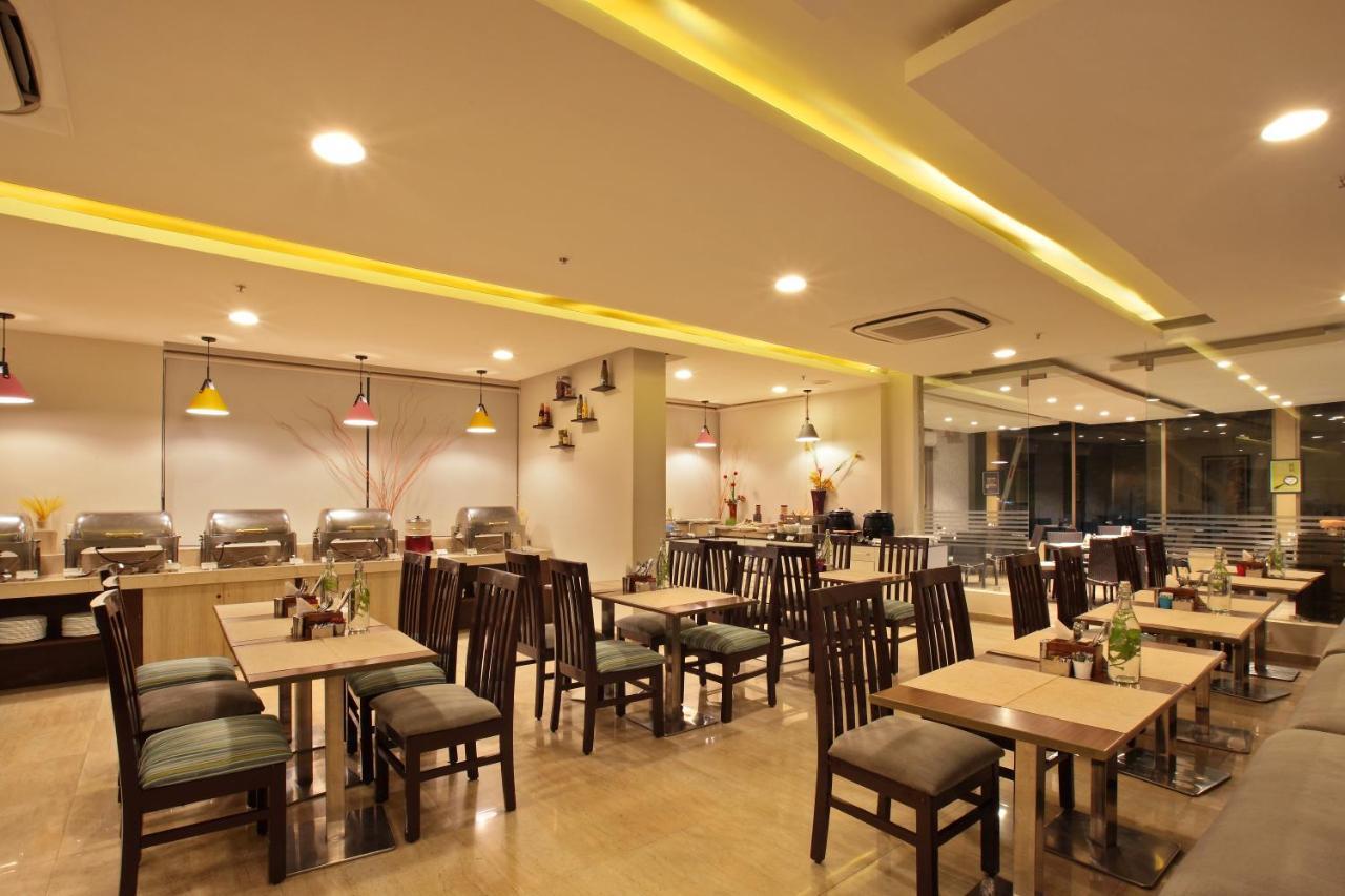 Starlit Suites Bangalore Kammasandra Buitenkant foto