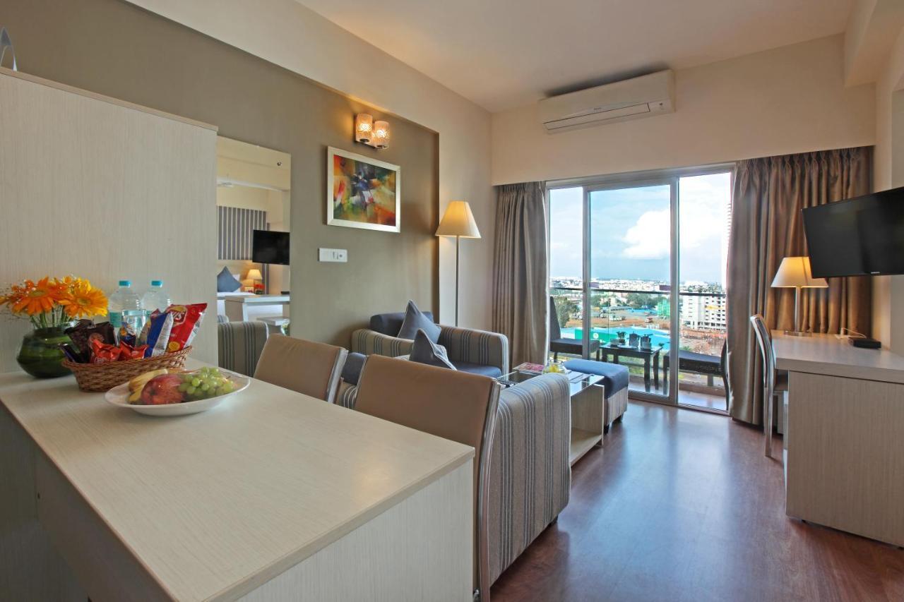 Starlit Suites Bangalore Kammasandra Buitenkant foto